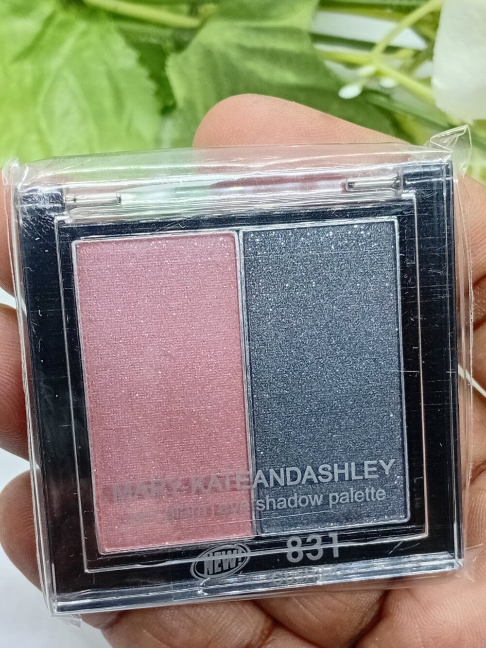 Mary Kate & Ashley Eye Glam Eyeshadow Palette Gushing Rose Pink Black New Sealed